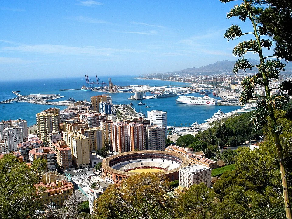 Uitzicht over Málaga en de Middellandse Zee