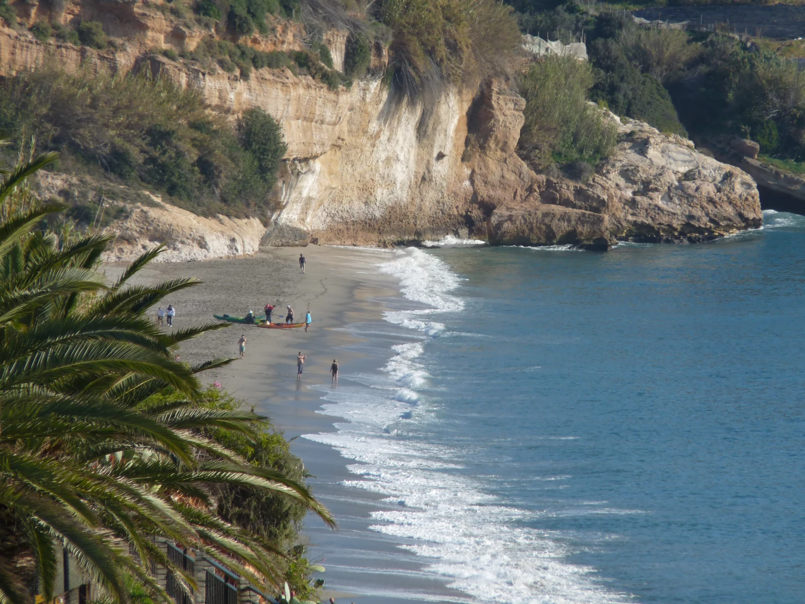 Strandomgeving Burriana in Nerja