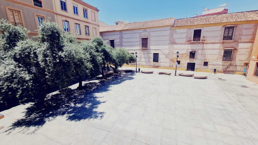 Gerenoveerd appartement met vier balkons — Málaga Centrum — woningfoto