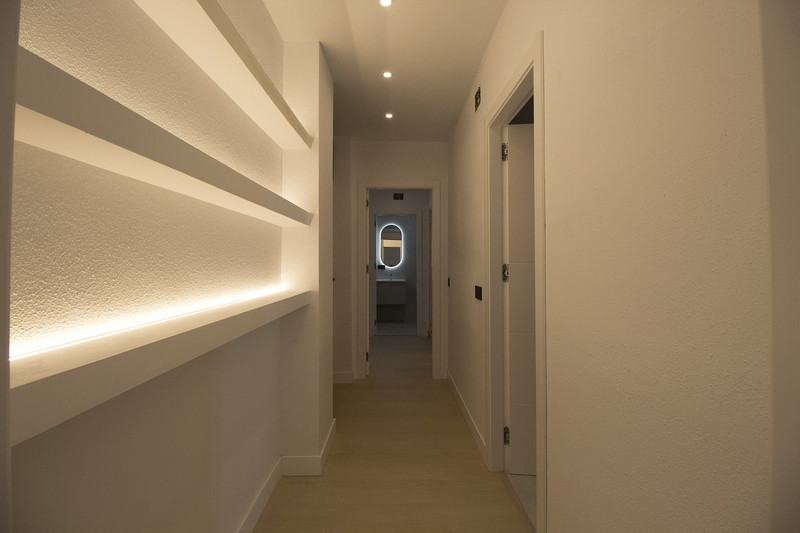 Gerenoveerd appartement met vier balkons — Málaga Centrum — woningfoto